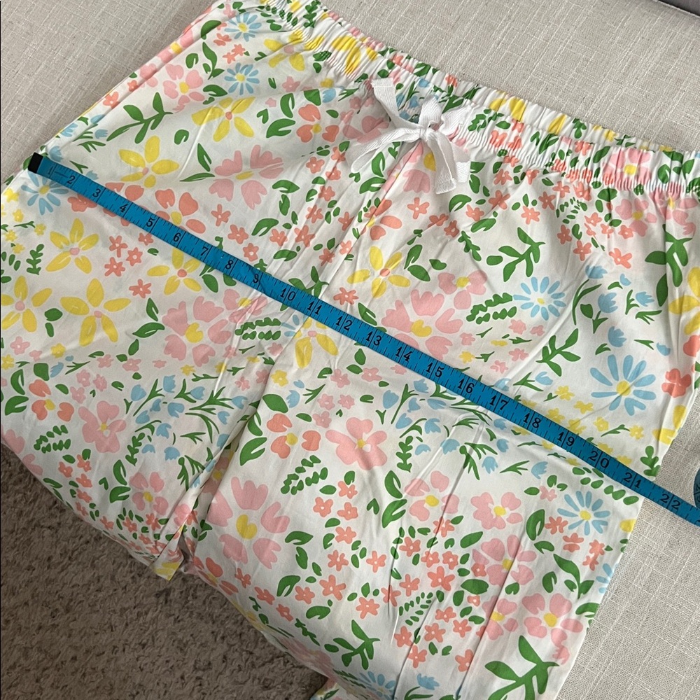 Floral Pajama Pants Set - Picture 4 of 13